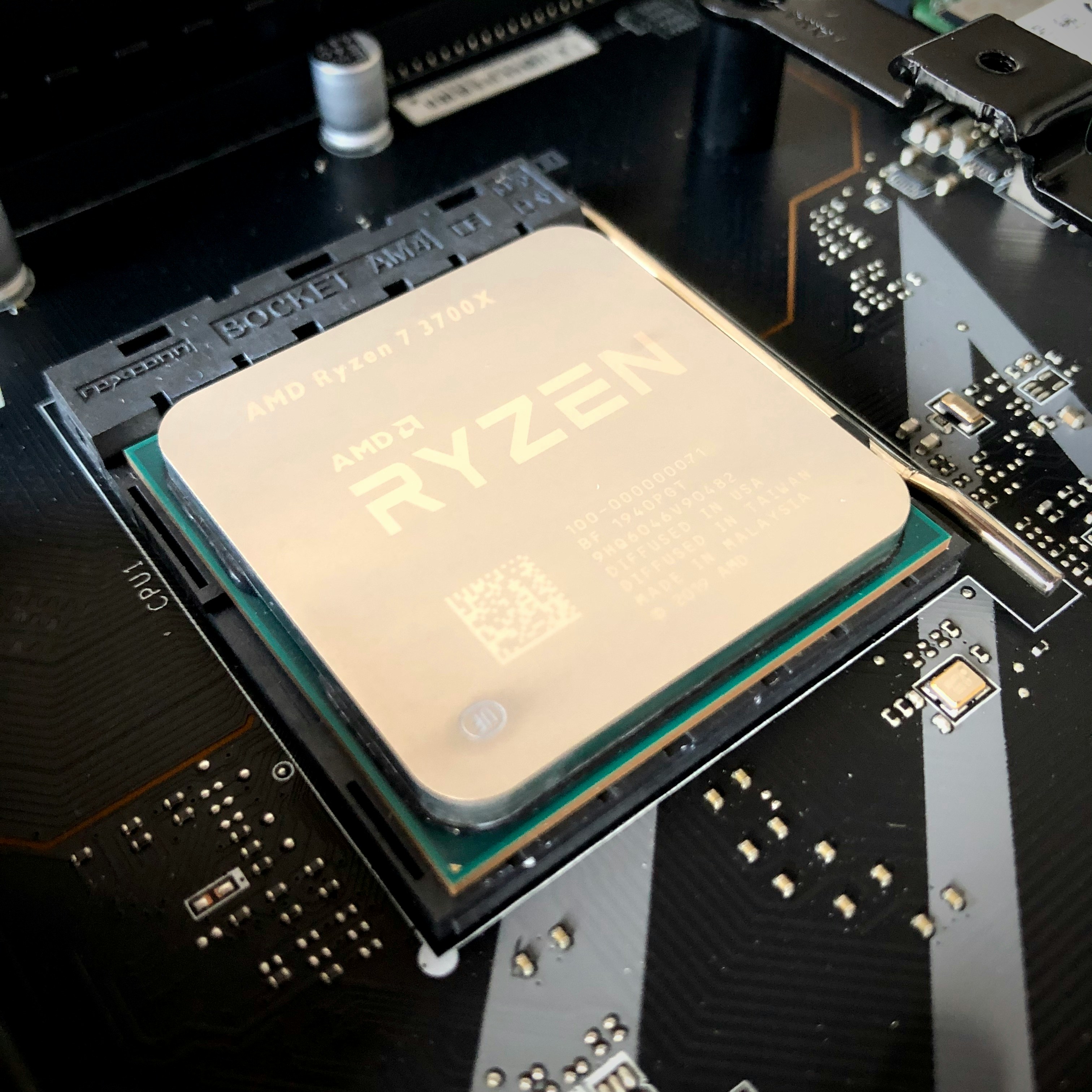 AMD Unveils Powerful Next-Generation Desktop CPUs for Gaming & Content Creation